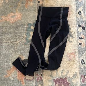 lululemon black/grey leggings size 2